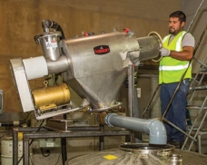 Centrifugal Sifter Helps Convert Cooking Waste into Biofuel