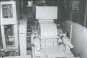 Screen separator maintains size distribution